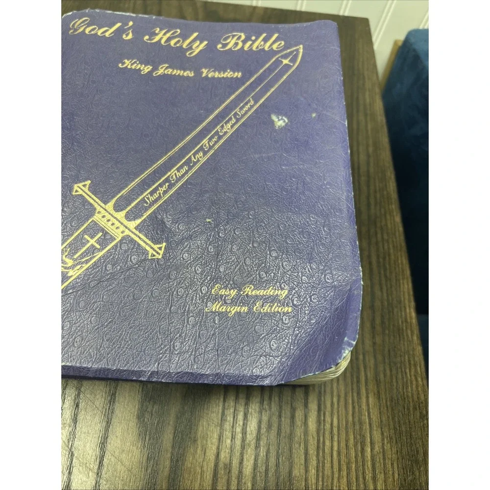 God's Holy Bible King James Version KJV Purple Easy Reading Margin Edition 1999